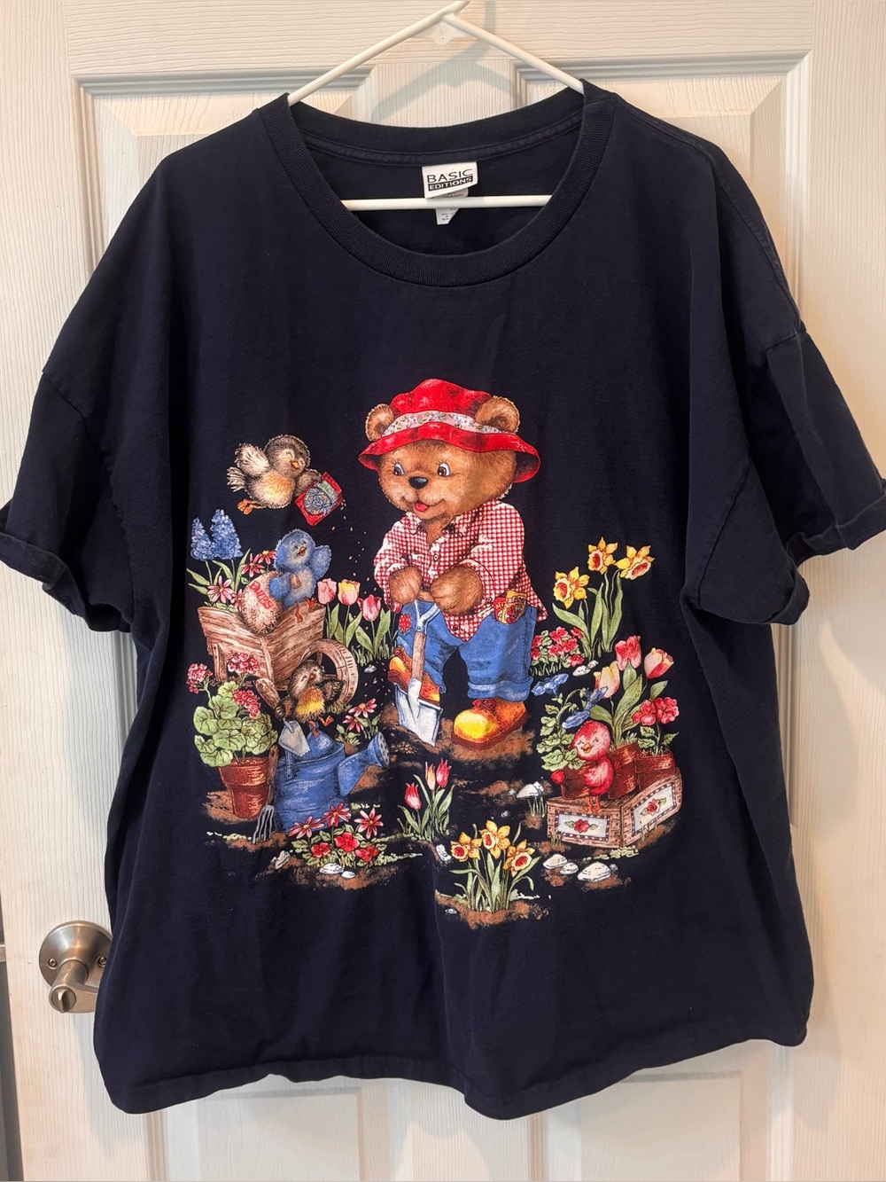 Basic Editions Vintage/Y2K Navy  Bear Gardening Graphic Tee